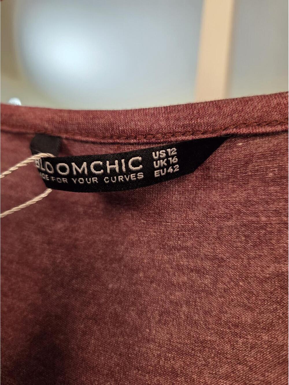 Bloomchic Tunic - Picture 3 of 5